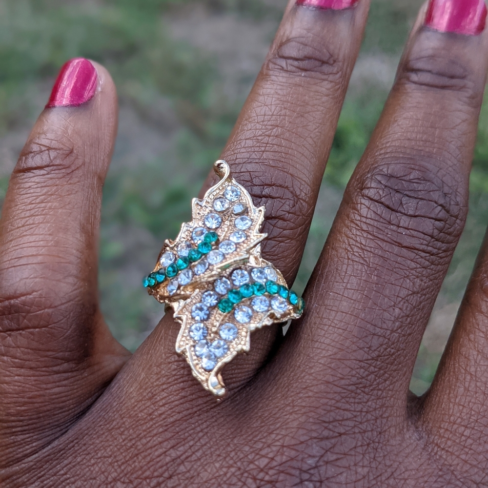 3 for $30 NWOT Ring - Double Leaf